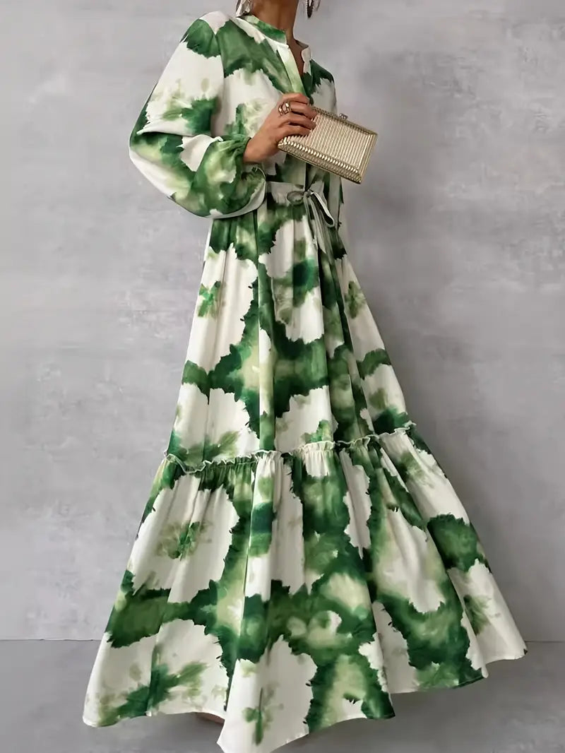 Elegant grön blommig klänning